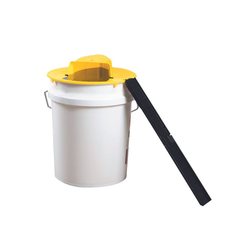 Trampa de Ratas con Cubo 17L